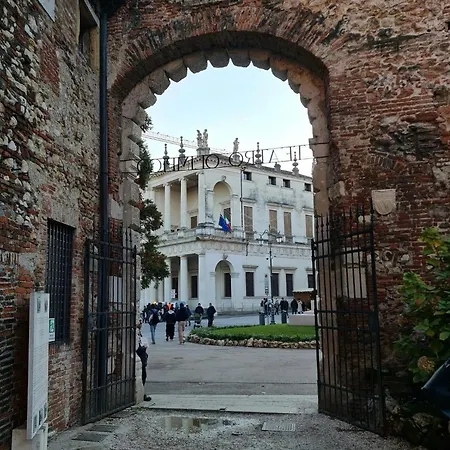 Liberty Dream, Fascino A Tatil Evi Vicenza