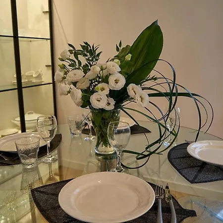 Liberty Dream, Fascino A Tatil Evi