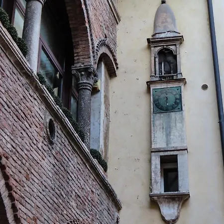 Liberty Dream, Fascino A Tatil Evi